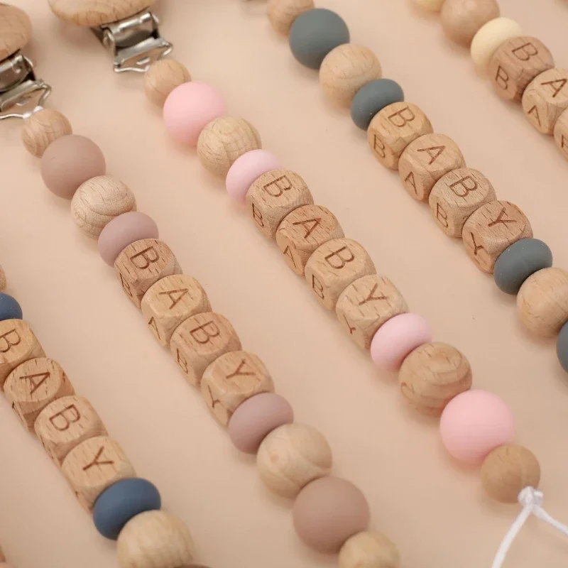 Baby Schnuller Clips Personali – Wooden Letter Sign Bewertung und Preis