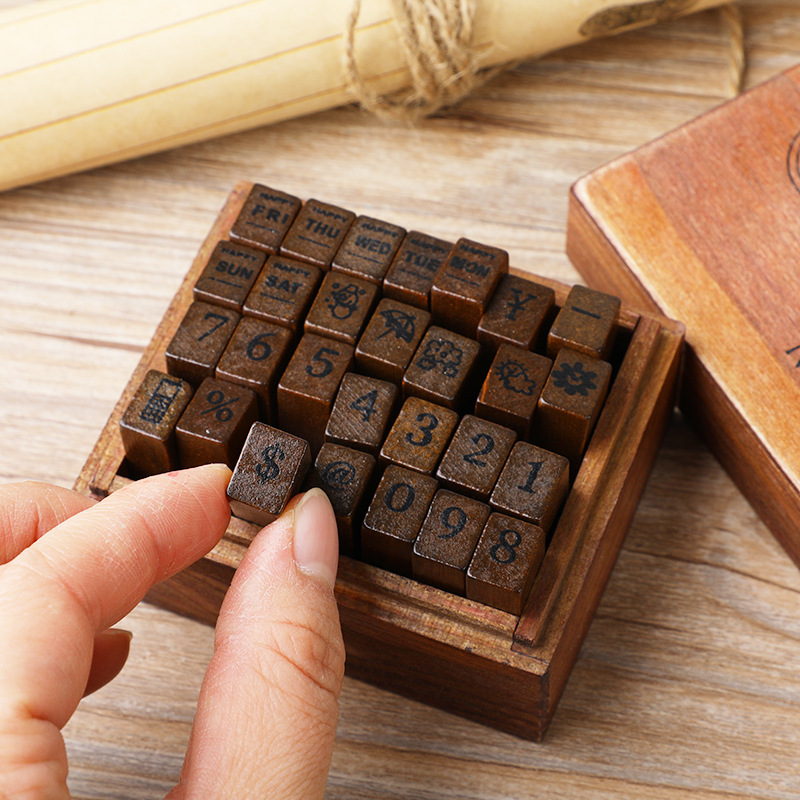 28-teiliges Alphabet-Stempelse – Wooden Letter Sign Bewertung und Preis