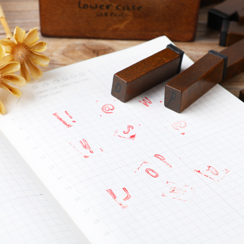 28-teiliges Alphabet-Stempelse – Wooden Letter Sign Bewertung und Preis